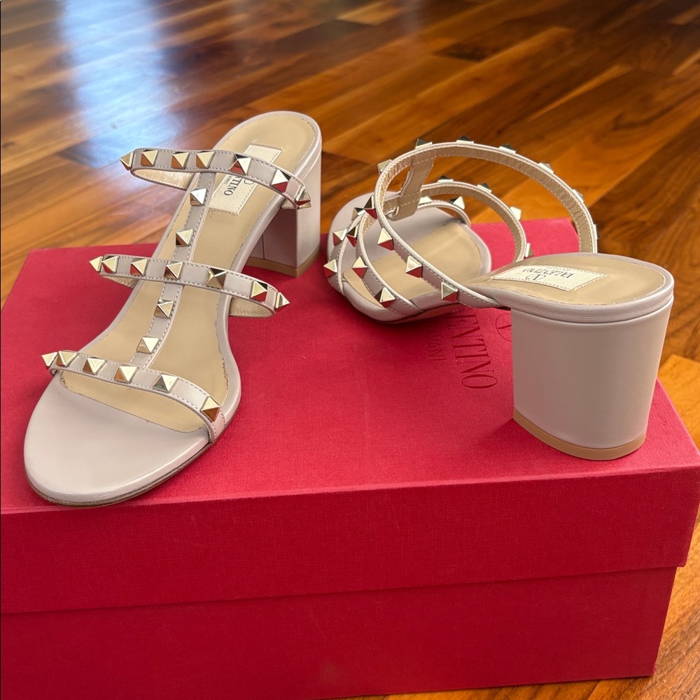 Valentino Garavani Rockstud Cage sandals, NEW - Picture 15 of 15